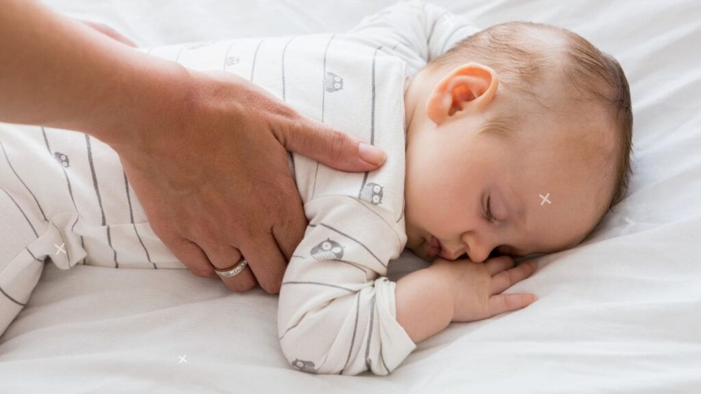 why do babies sleep with their butt in the air 2