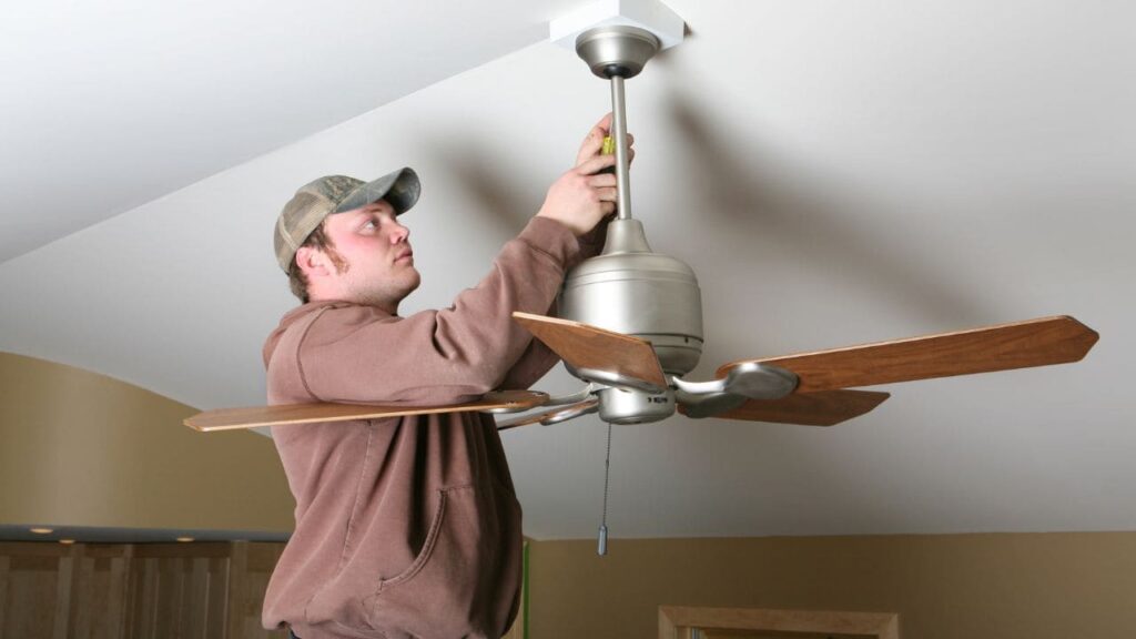 Can you have a ceiling fan on with a newborn