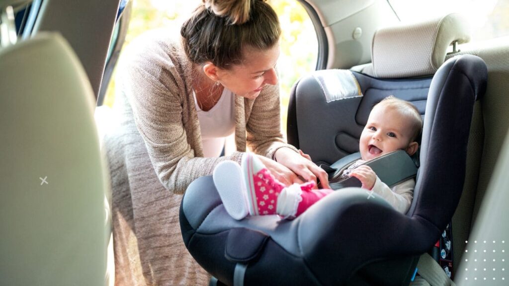 Can You Feed a Baby in a Car Seat 4