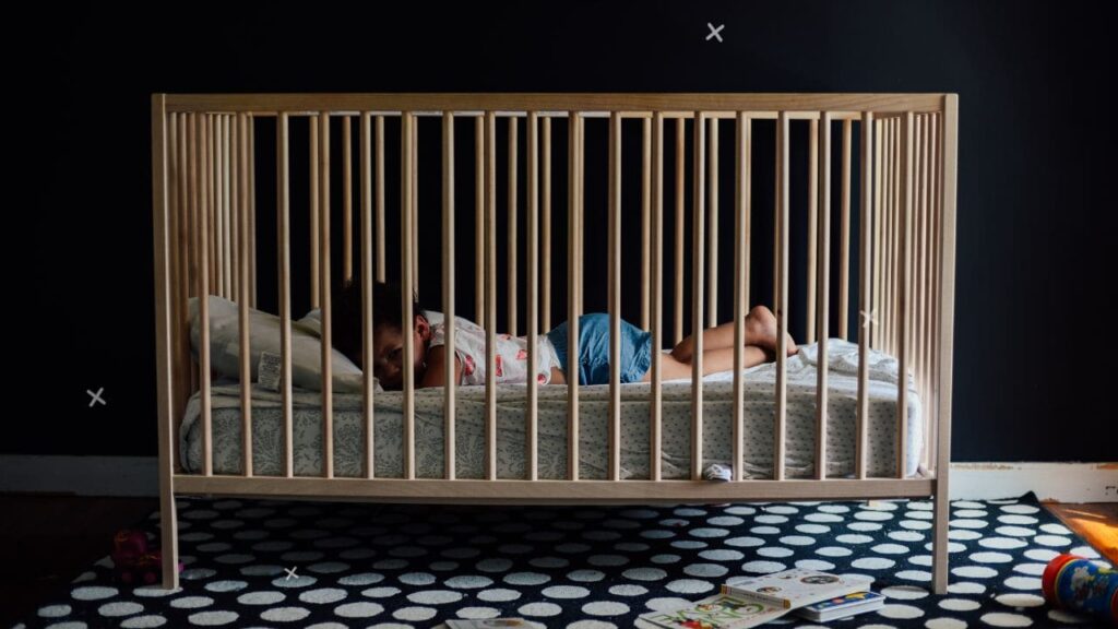 How Much Weight Can a Crib Hold 4